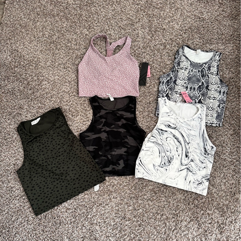 Cropped fitted workout tank tops